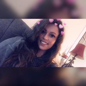 Meet your Posher, Anjel